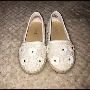 New children’s place  toddler girl flats size 8